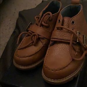 Kids boots